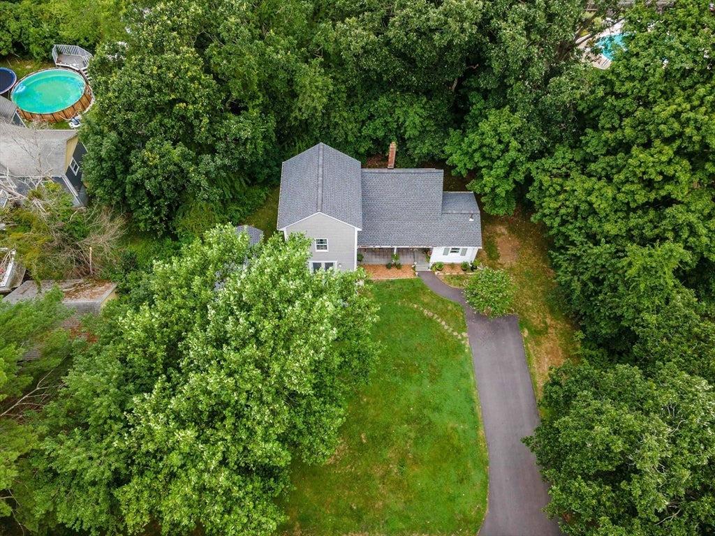 37 Henri St