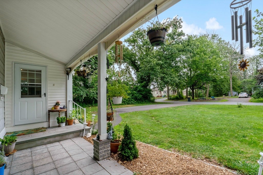 37 Henri St