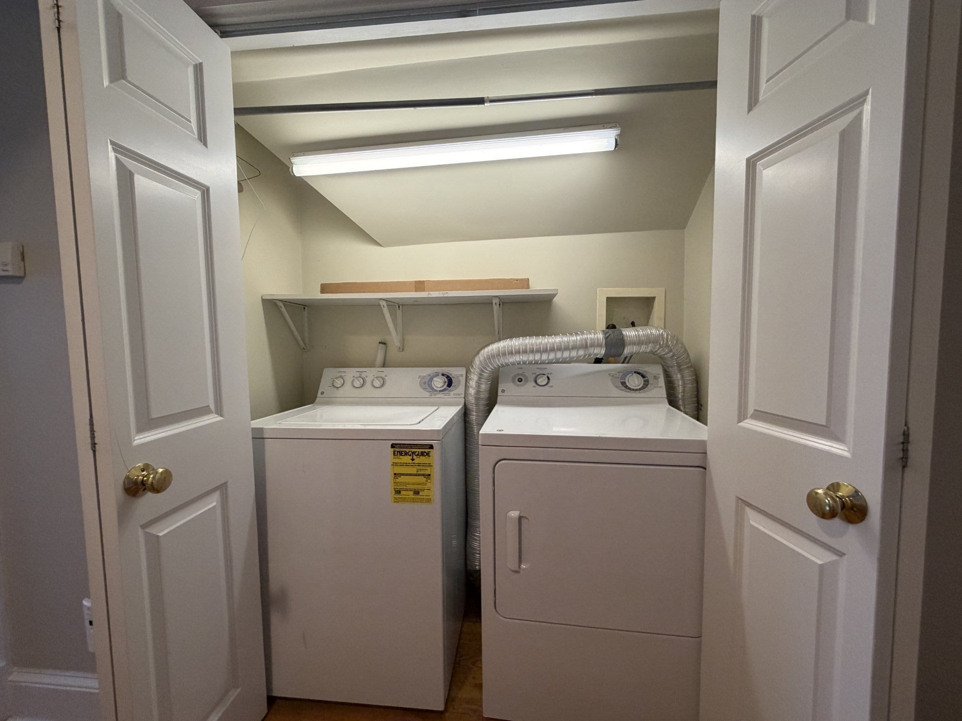 2 Holton St #2B, Medford, MA Photo #8