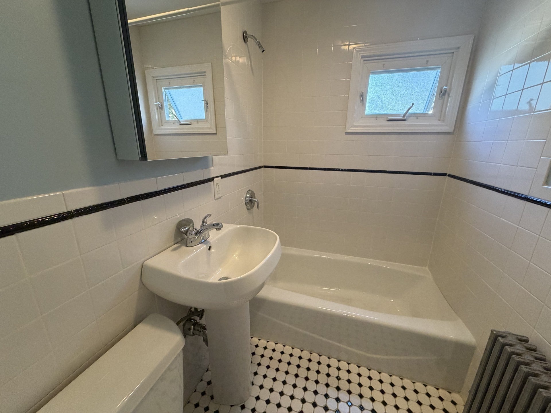 2 Holton St #2B, Medford, MA Photo #7