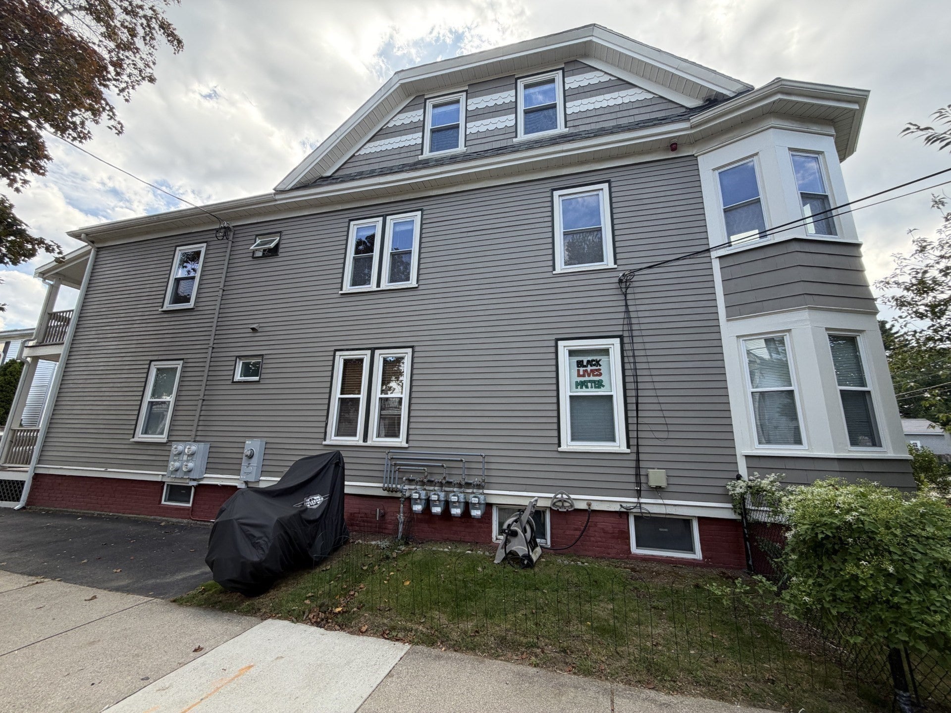 2 Holton St #2B, Medford, MA Photo #14