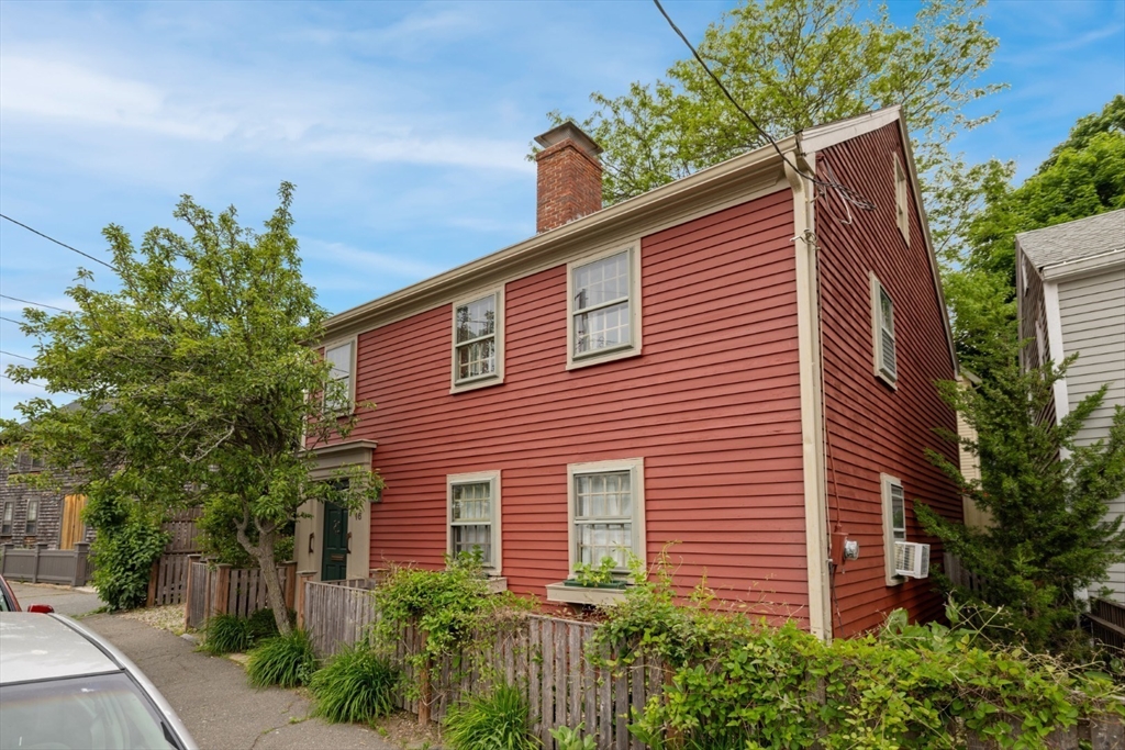 16 Pine St