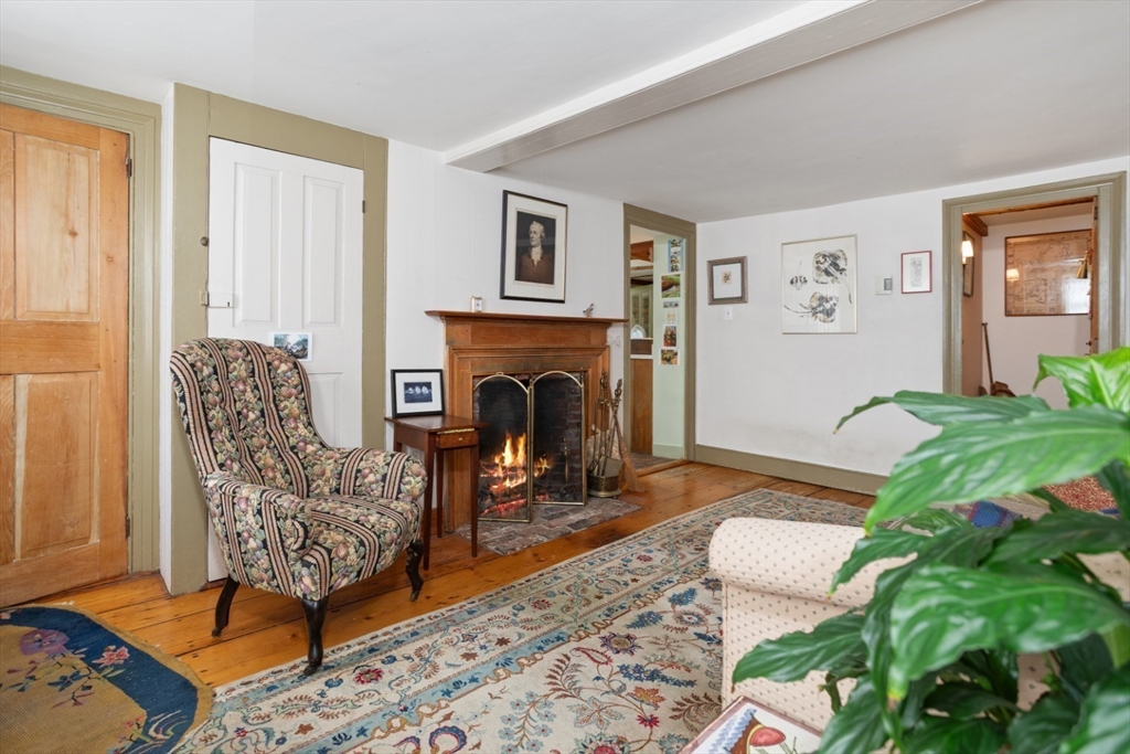 16 Pine St