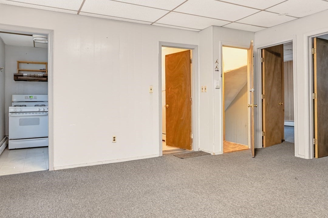 56 Nye St
