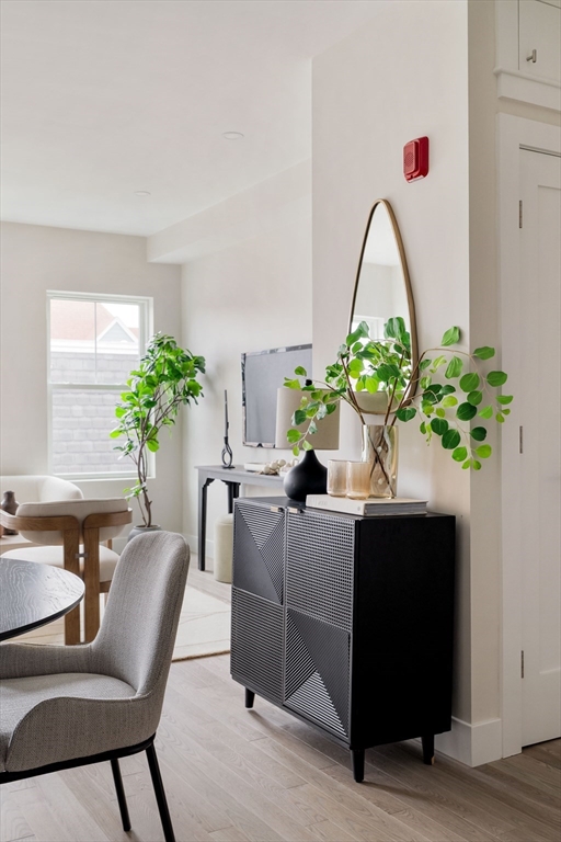 Boston, Massachusetts 02119, United States, 2 Bedrooms Bedrooms, ,2 BathroomsBathrooms,Residential,Pending,105794