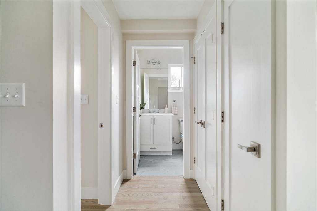 Boston, Massachusetts 02119, United States, 2 Bedrooms Bedrooms, ,2 BathroomsBathrooms,Residential,Pending,105794