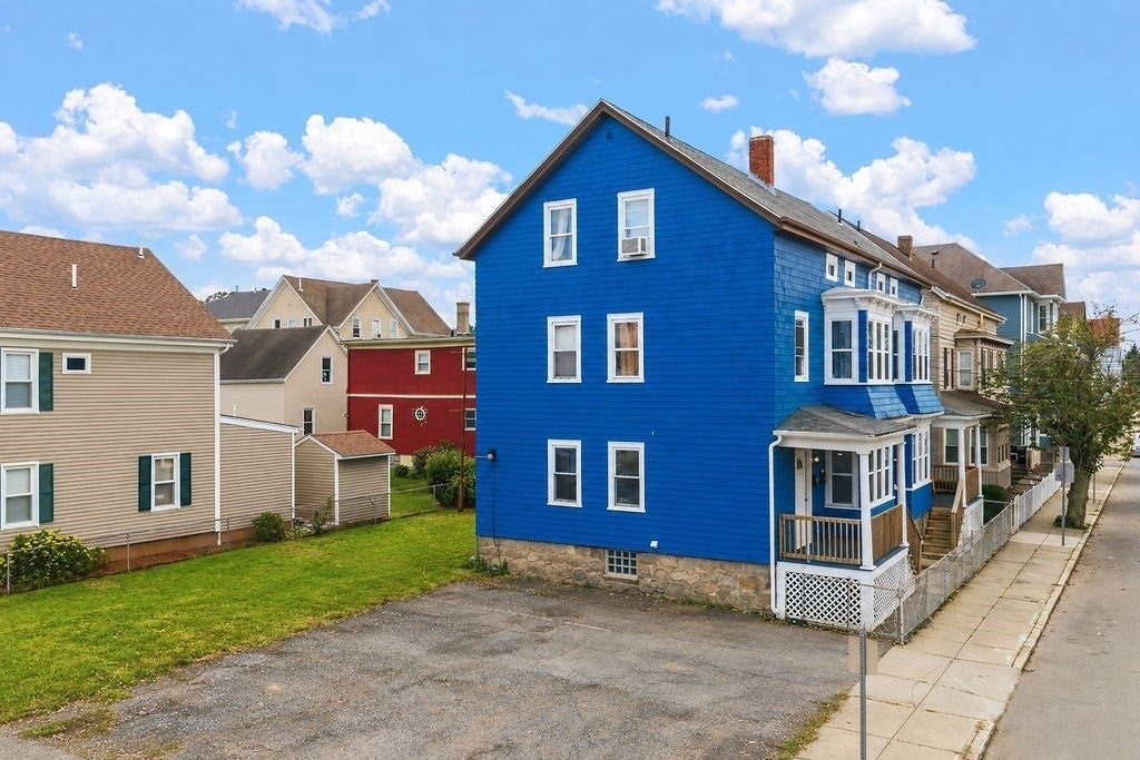 121-129 Fulton St