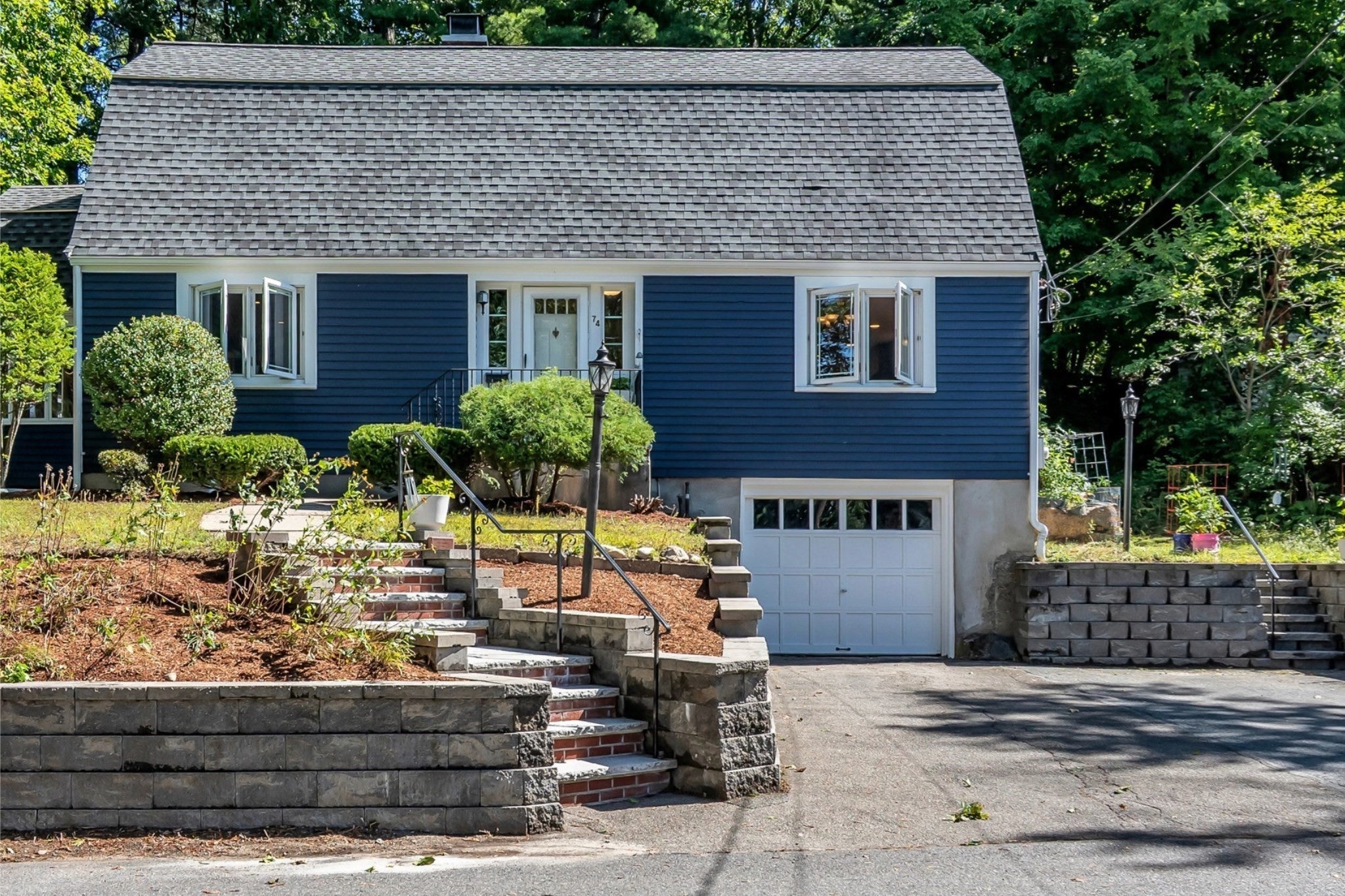 Photo of 74 Fletcher Rd, Woburn, MA