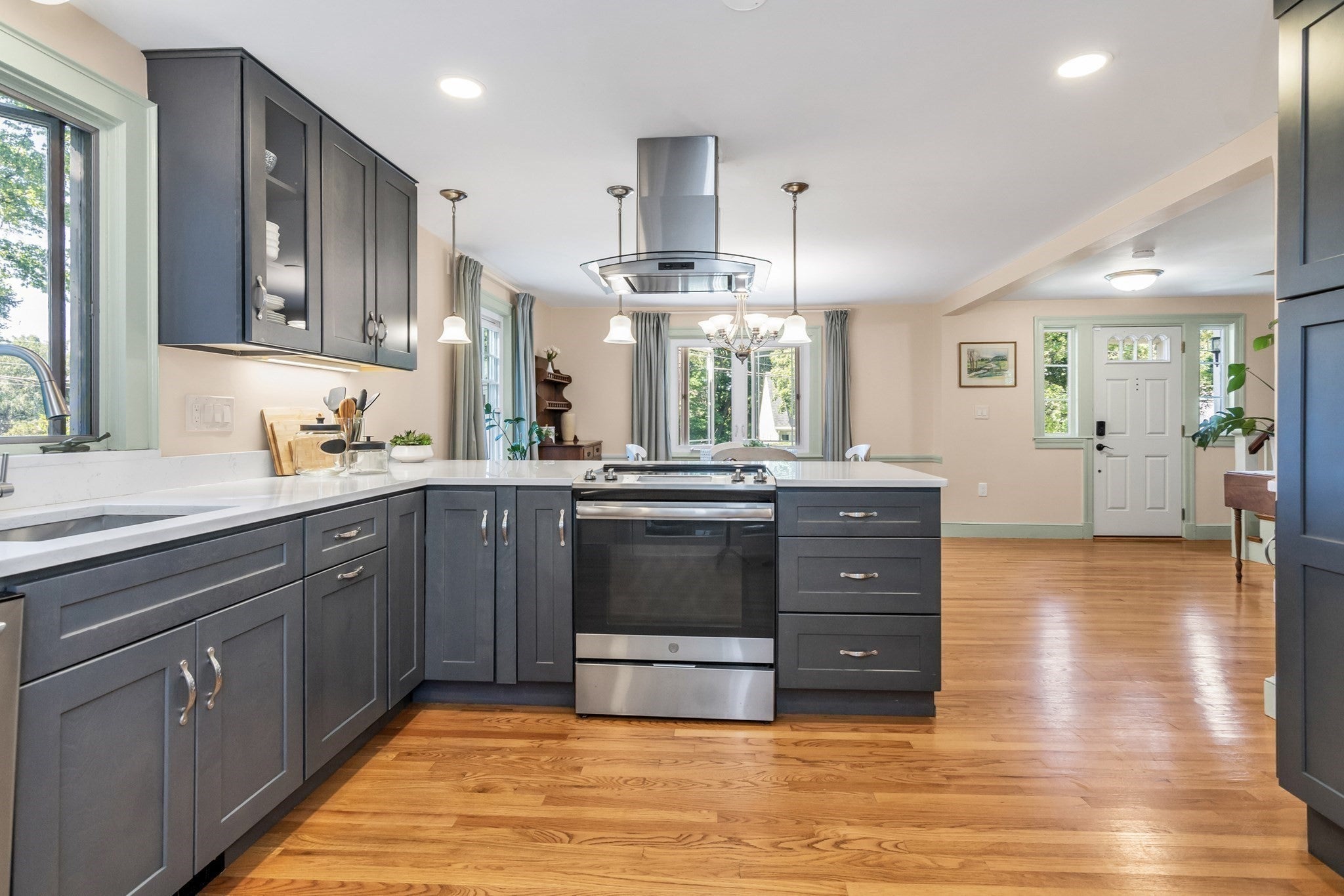 74 Fletcher Rd, Woburn, MA Photo #10
