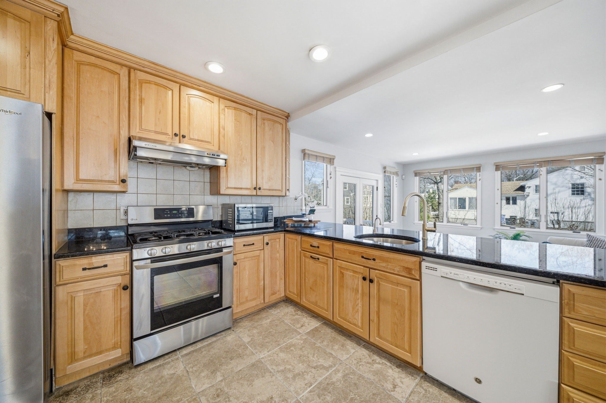 92 Shaw Rd, Belmont, MA Photo #11