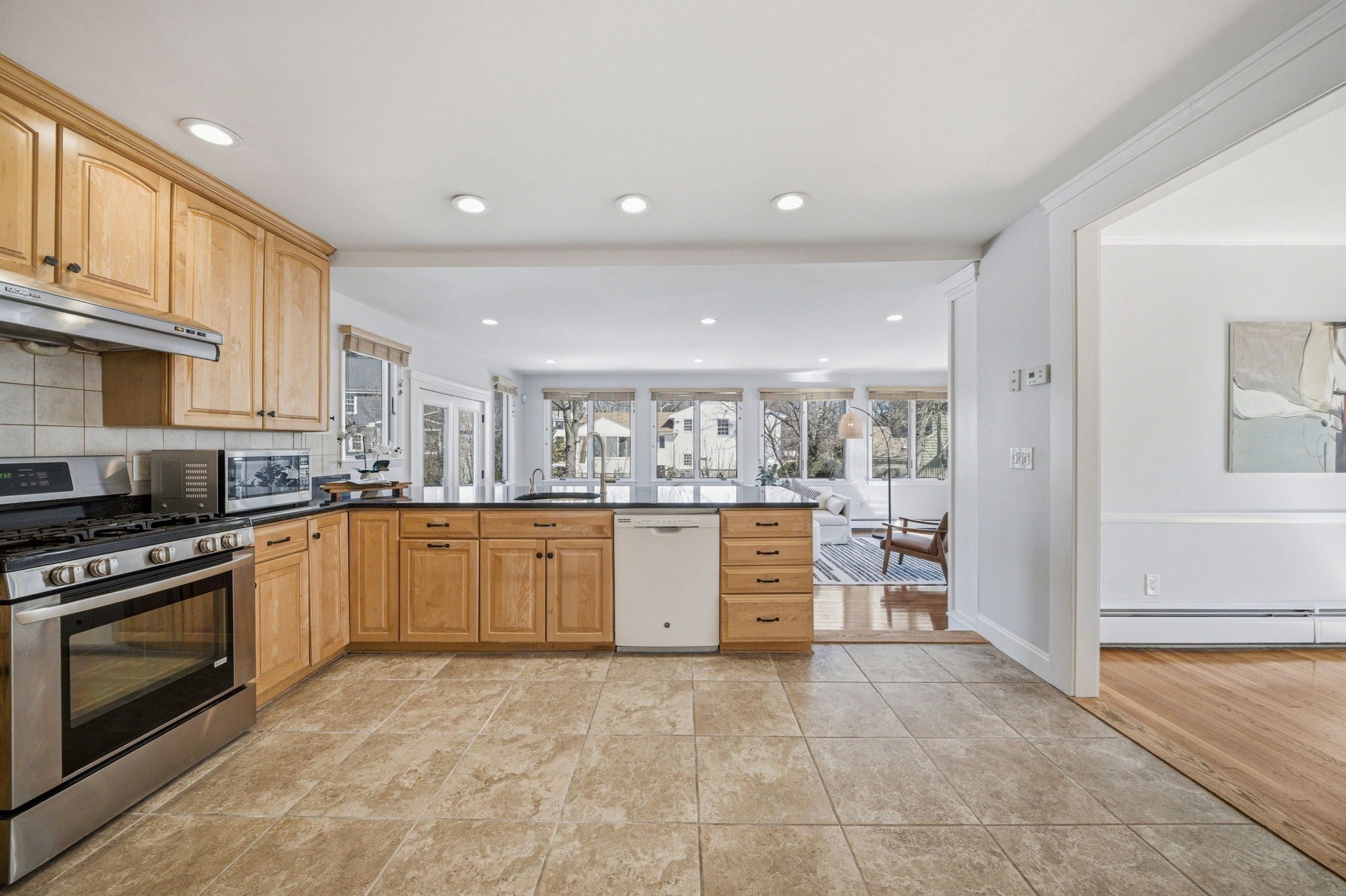 92 Shaw Rd, Belmont, MA Photo #12