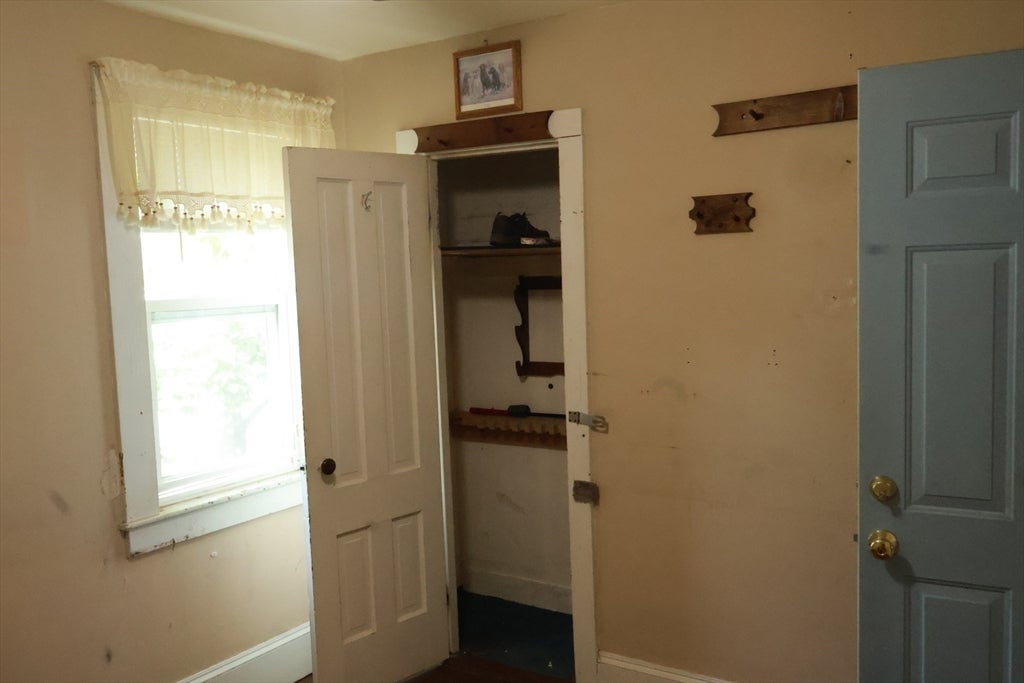 18 Peck Ave, Plymouth, MA Photo #10