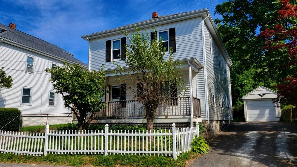 Photo of 18 Peck Ave, Plymouth, MA