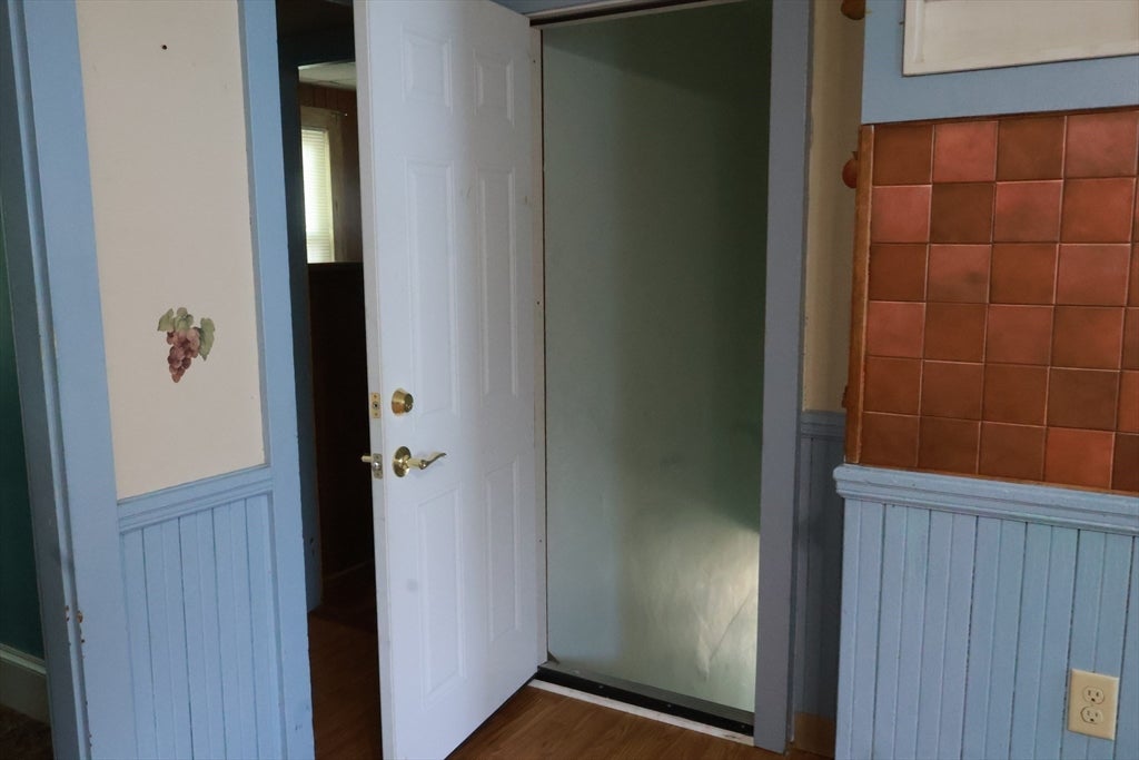 18 Peck Ave, Plymouth, MA Photo #23