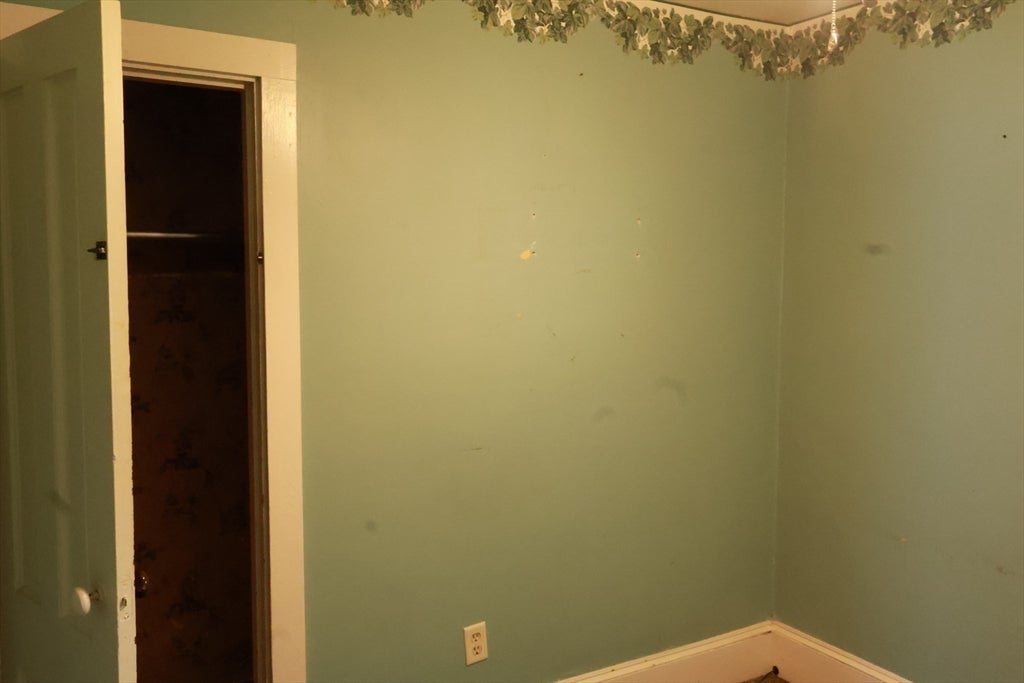 18 Peck Ave, Plymouth, MA Photo #15