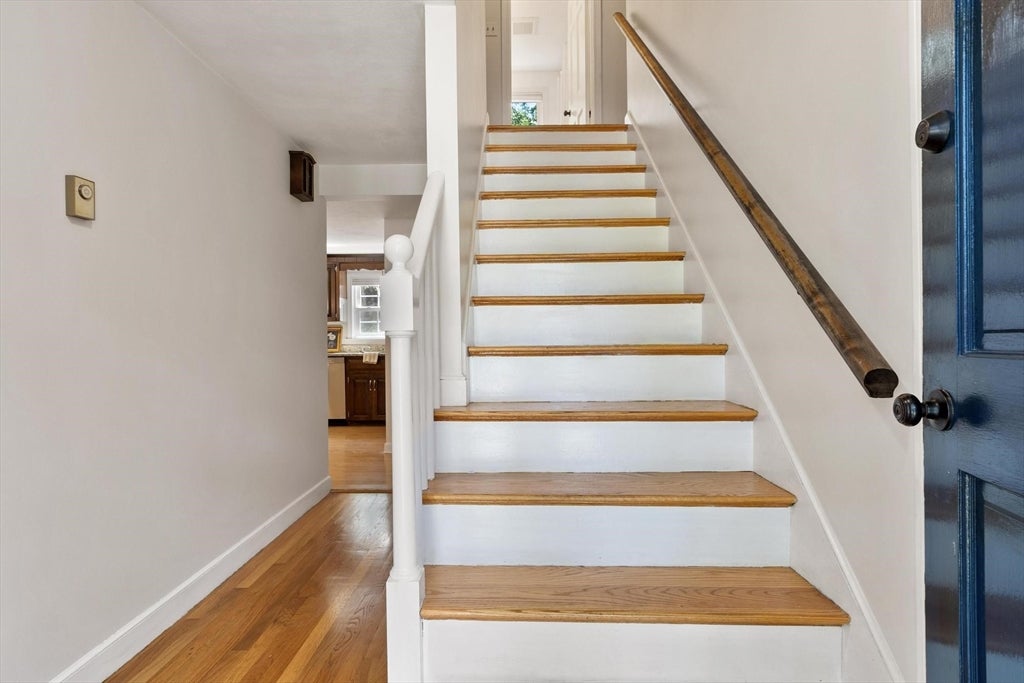 35 Longfellow Rd, Shrewsbury, MA Photo #26