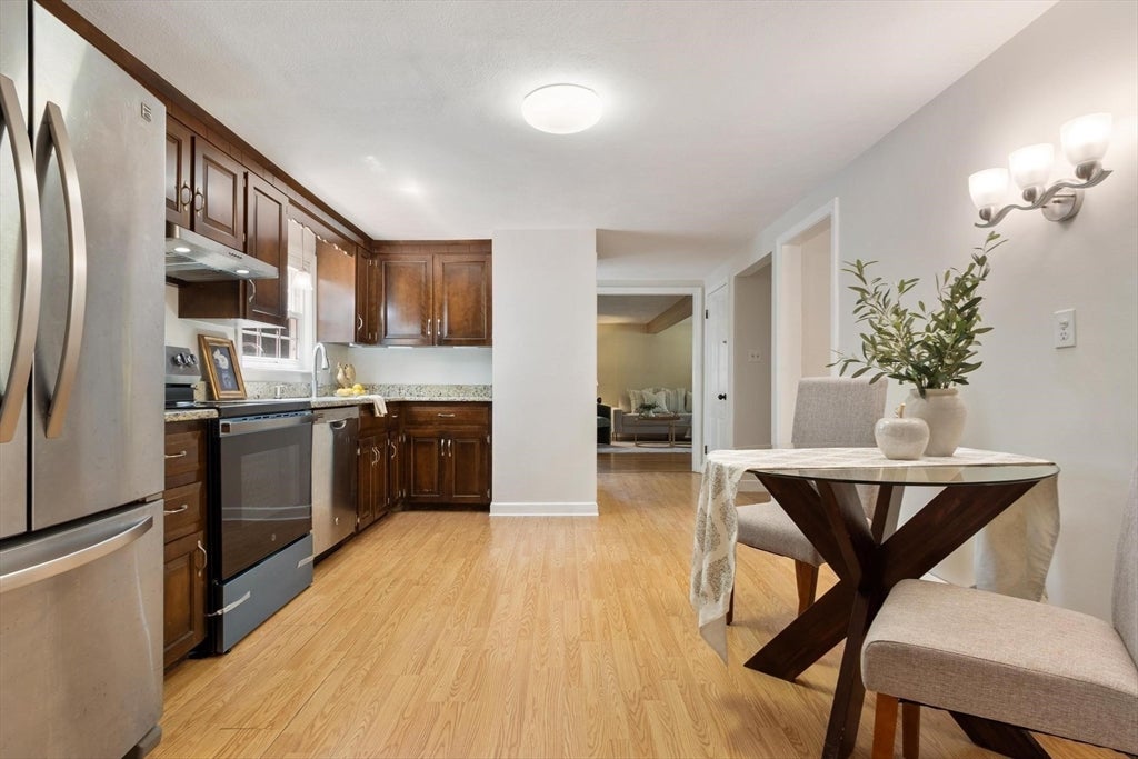 35 Longfellow Rd, Shrewsbury, MA Photo #16