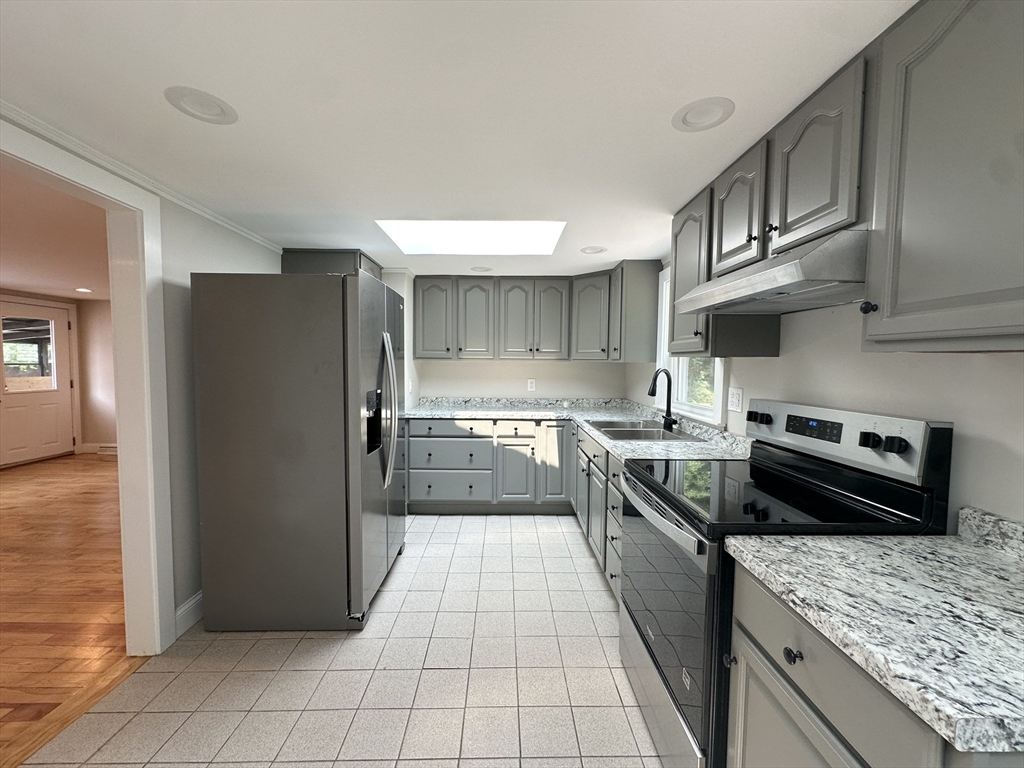 33 Park Dr