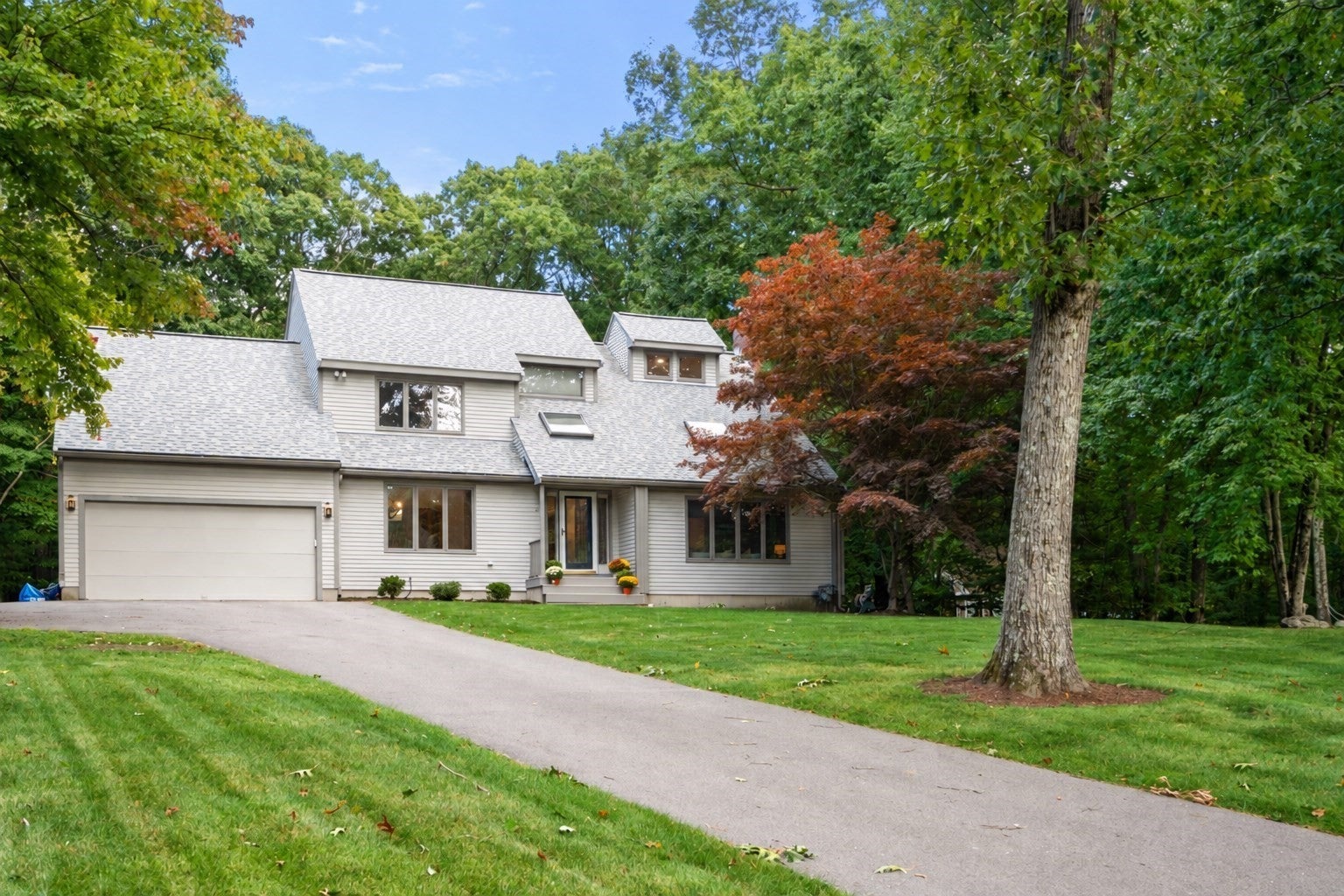 31 Raymond Way, Ashland, MA Photo #2