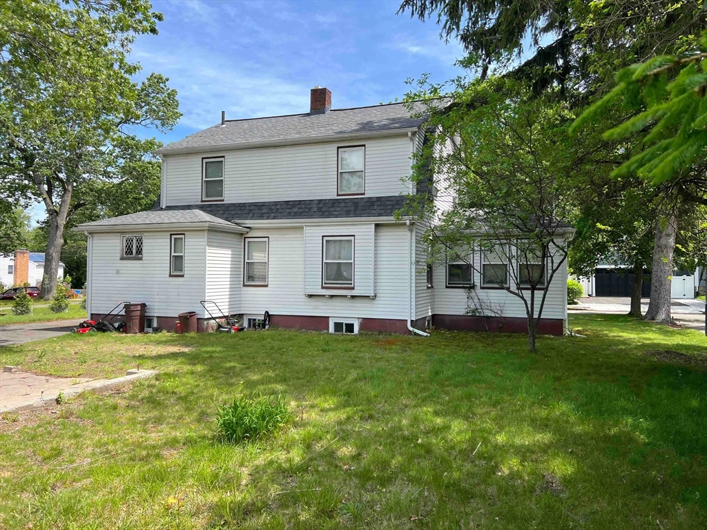 25 Kenyon St