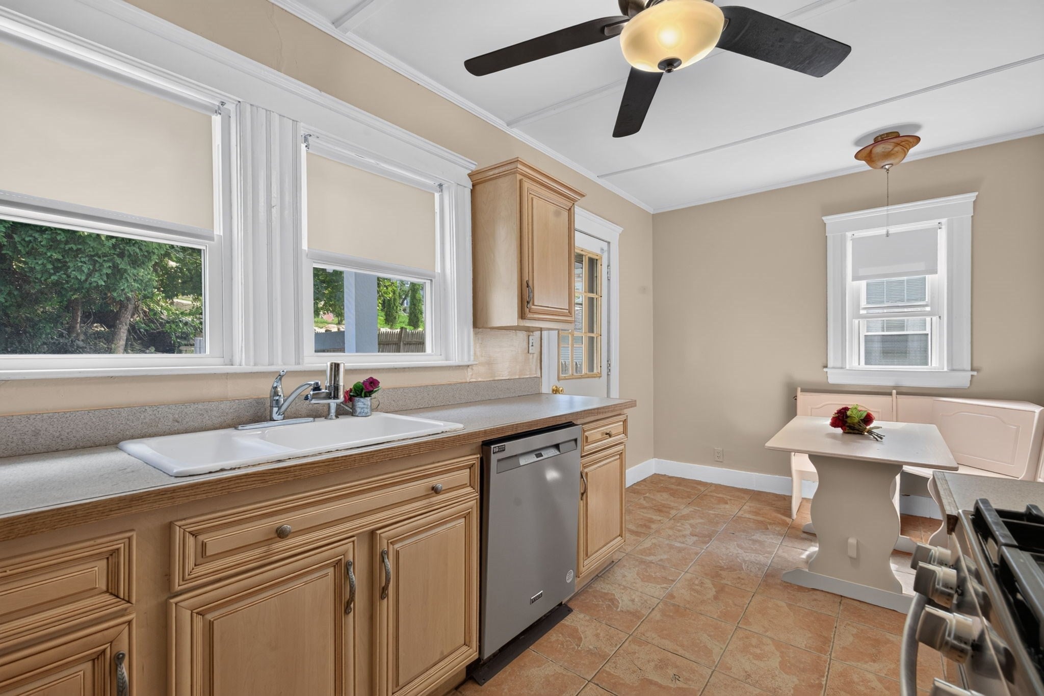 141-143 Stetson Ave #1, Swampscott, MA Photo #14