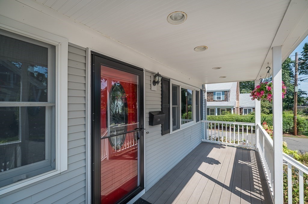 28 Gregg St