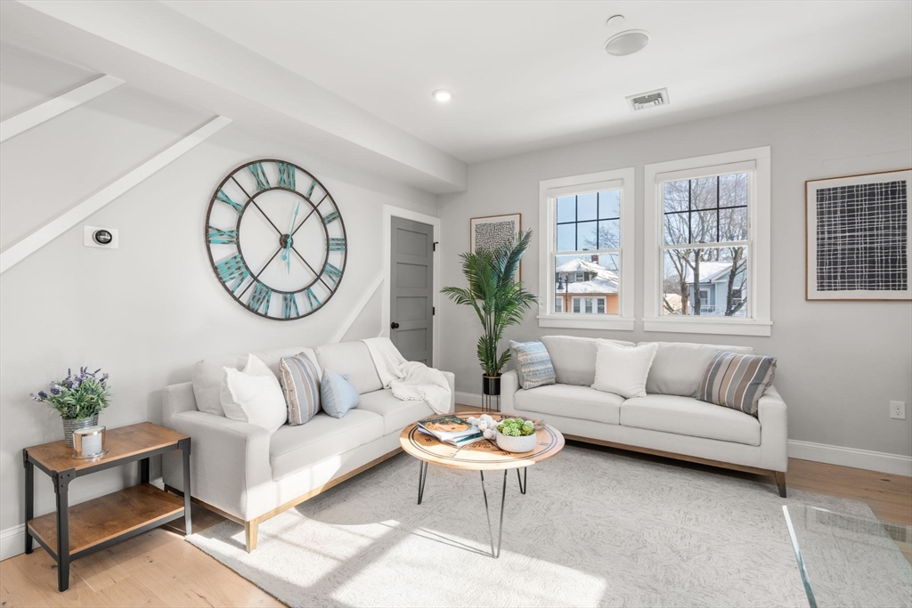 375 Hyde Park Avenue 3