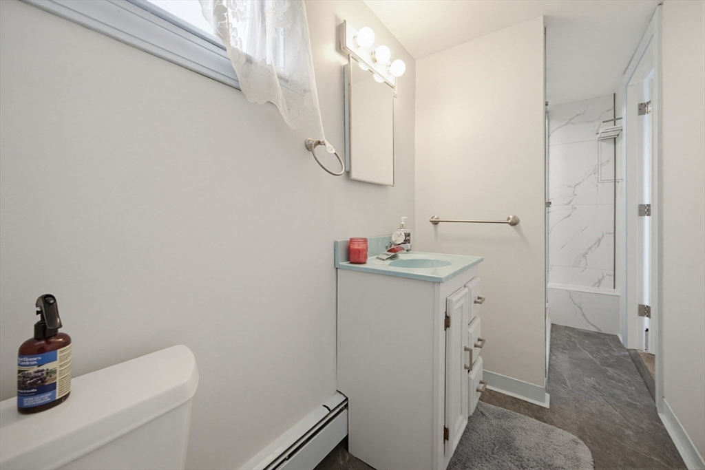 14 Broad St, North Attleboro, MA Photo #28