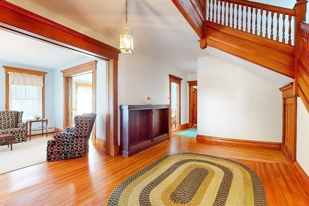 38 Burncoat St, Worcester, MA, 38 Burncoat St, Worcester, MA Photo #10