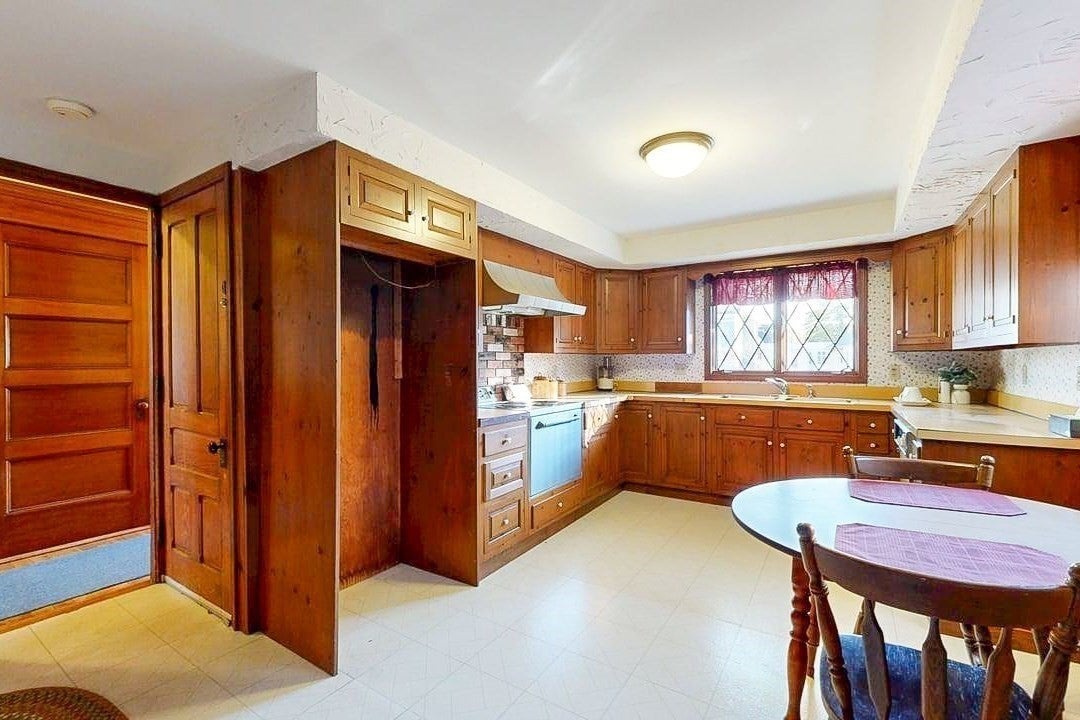 38 Burncoat St, Worcester, MA, 38 Burncoat St, Worcester, MA Photo #12