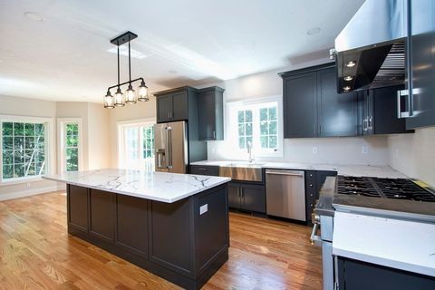 572 Harvard Street East Bridgewater MA 02333