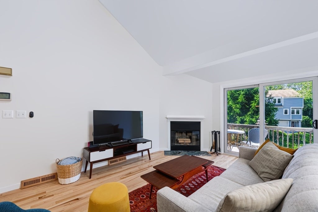 1B Fletcher Way 128A-B, Salem, MA Photo #9