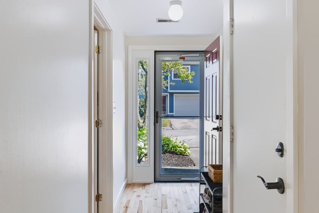 1B Fletcher Way 128A-B, Salem, MA Photo #30