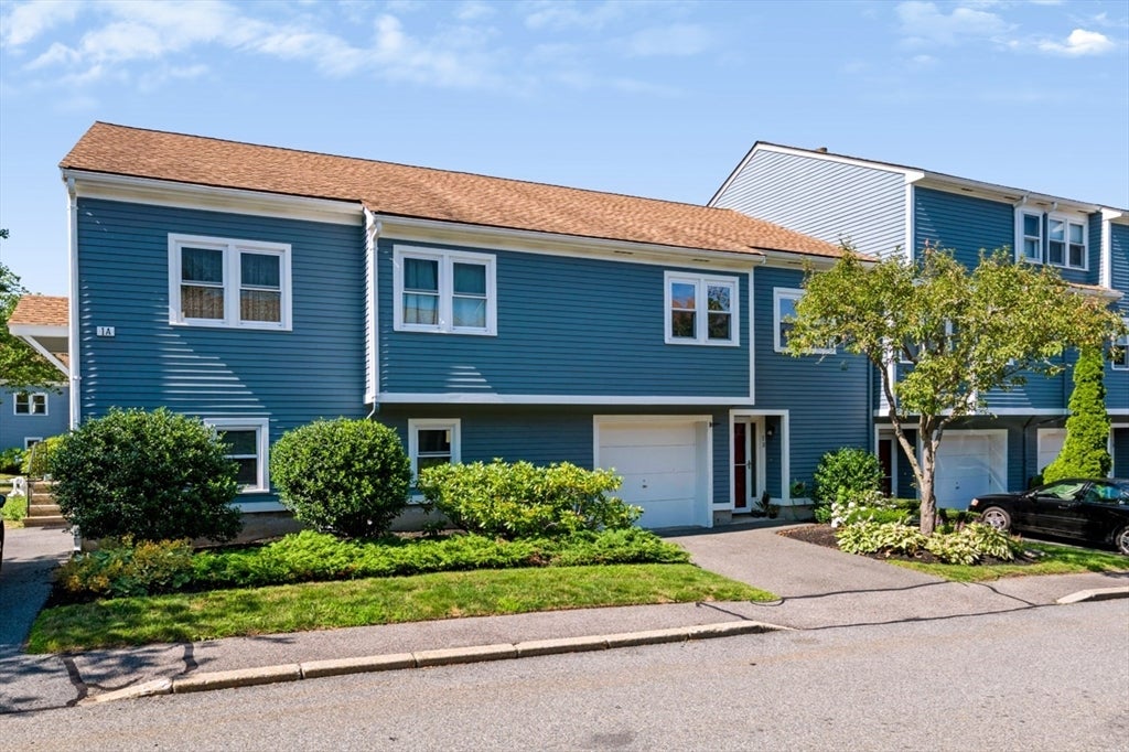 Photo of 1B Fletcher Way, Salem, MA