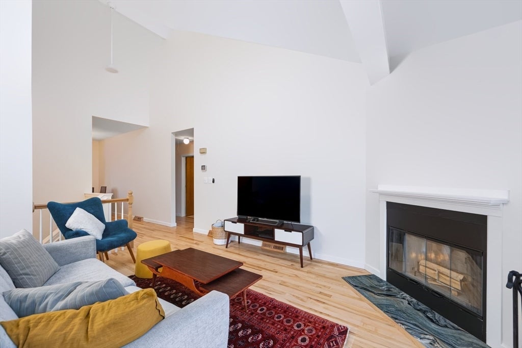 1B Fletcher Way 128A-B, Salem, MA Photo #6