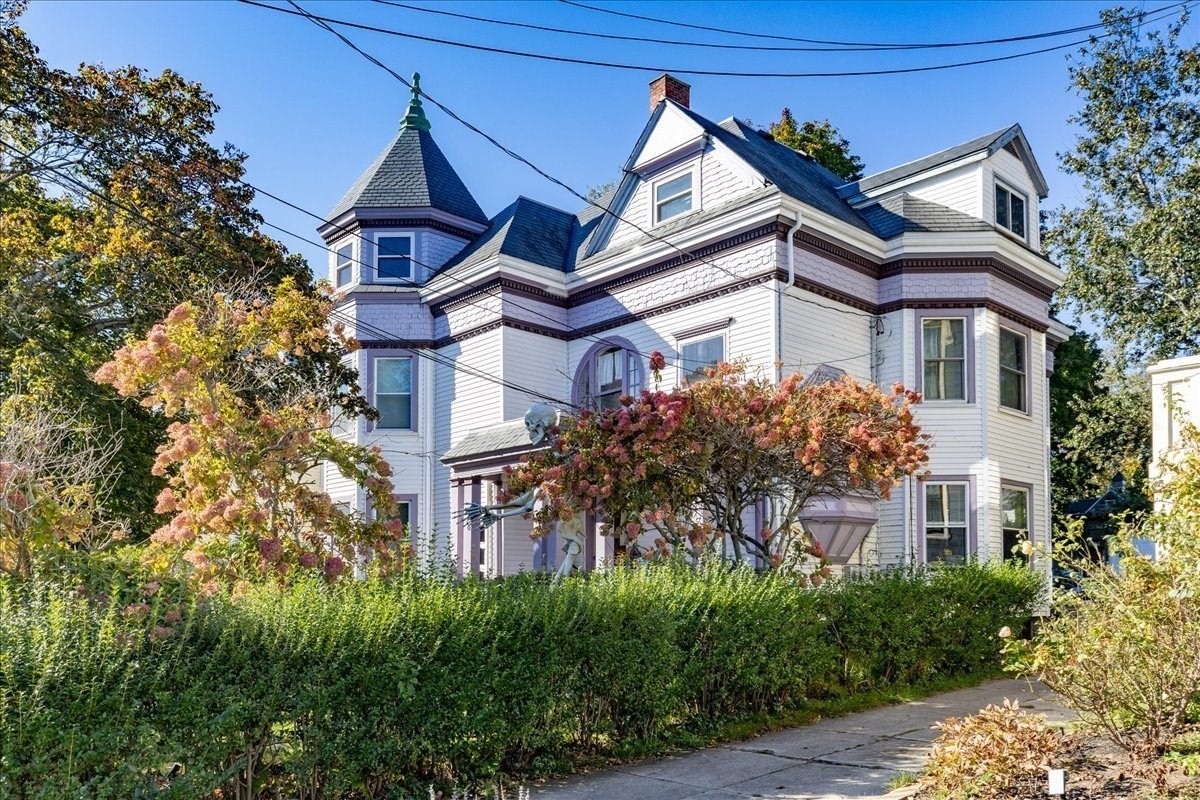 270 Lafayette St #1, Salem, MA, 270 Lafayette St #1, Salem, MA Photo #2