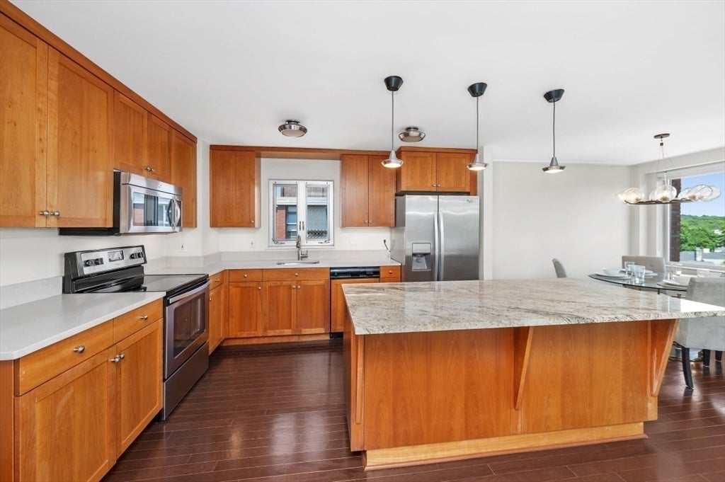 10 Hammond Pond Parkway #607, Newton, MA, 10 Hammond Pond Parkway #607, Newton, MA Photo #12