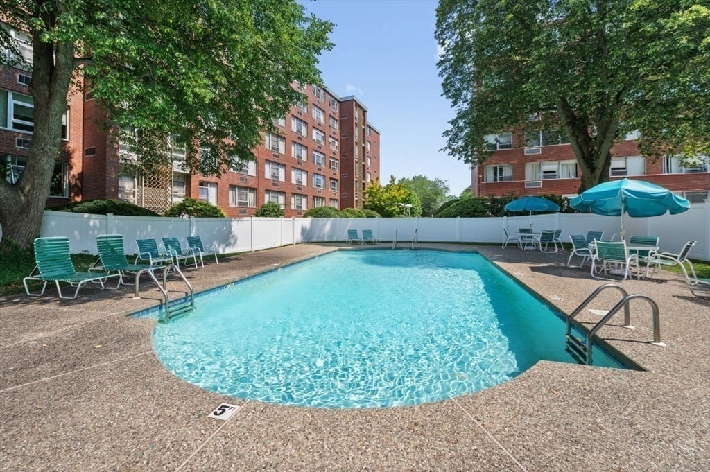 10 Hammond Pond Parkway #607, Newton, MA, 10 Hammond Pond Parkway #607, Newton, MA Photo #26