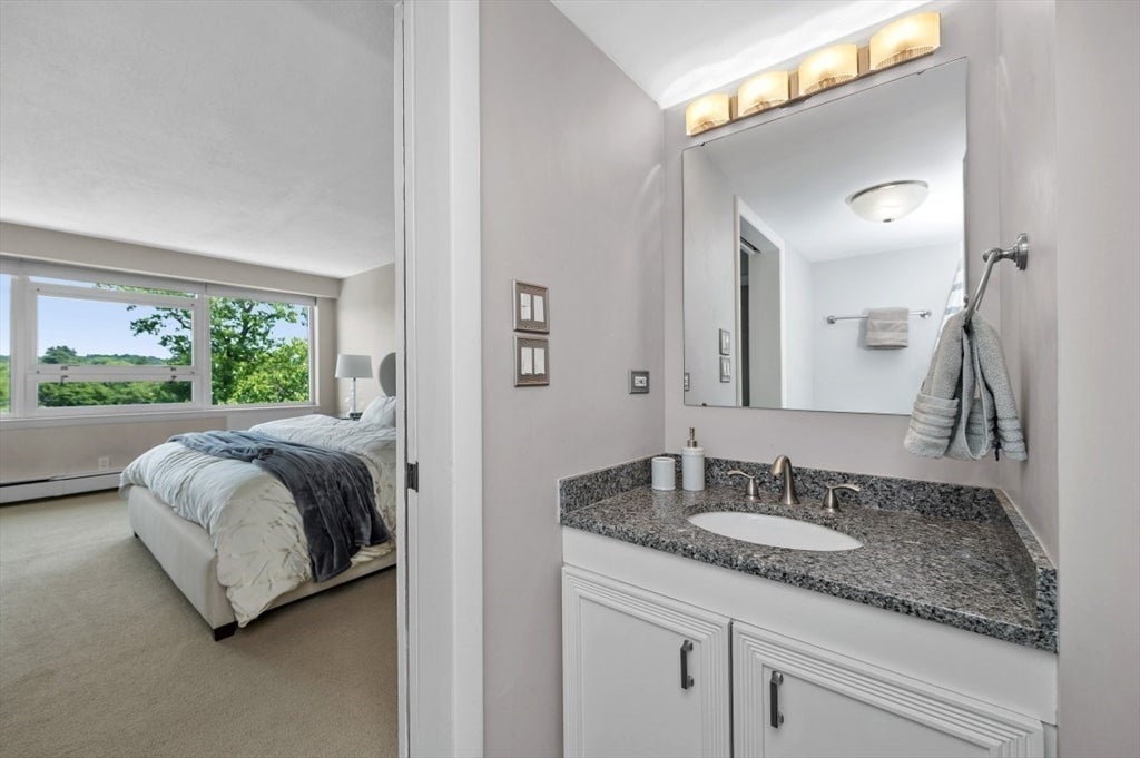 10 Hammond Pond Parkway #607, Newton, MA, 10 Hammond Pond Parkway #607, Newton, MA Photo #16