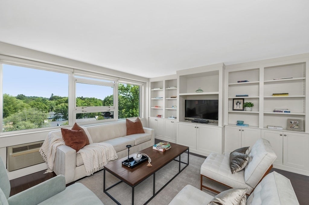 10 Hammond Pond Parkway #607, Newton, MA, 10 Hammond Pond Parkway #607, Newton, MA Photo #9