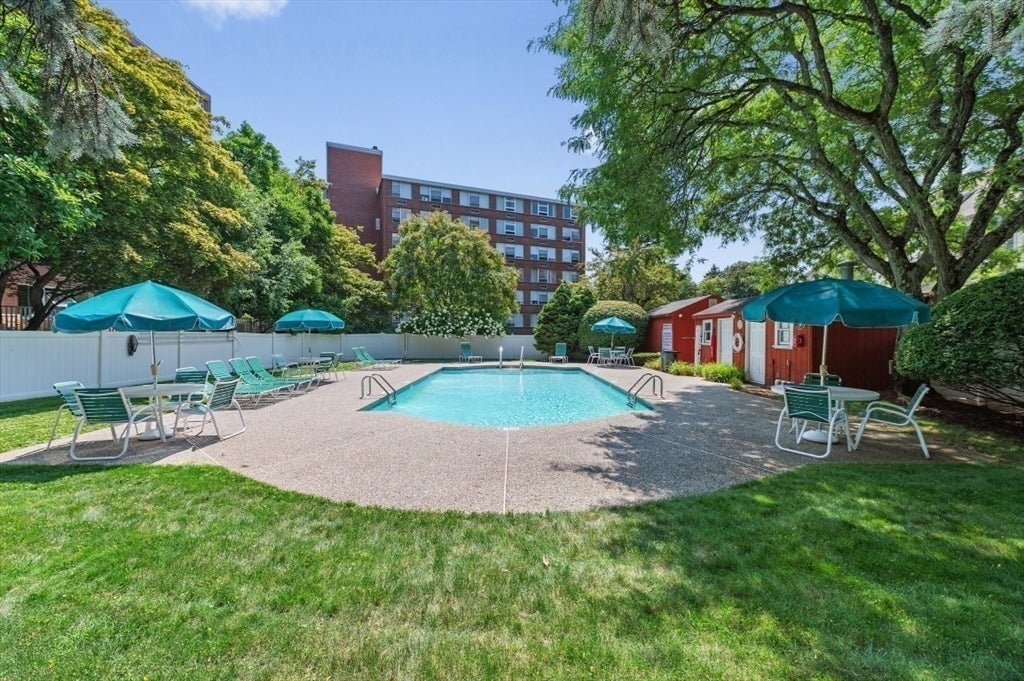 10 Hammond Pond Parkway #607, Newton, MA, 10 Hammond Pond Parkway #607, Newton, MA Photo #27