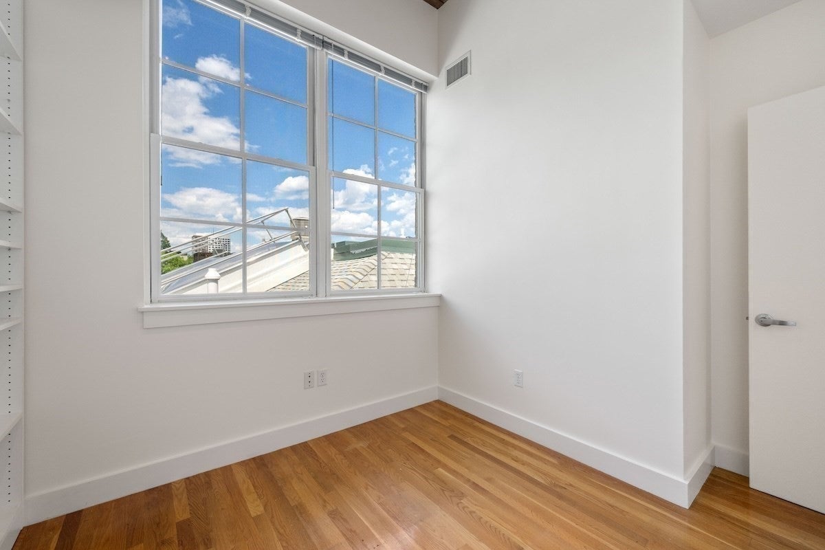 155 Brookline St #8, Cambridge, MA Photo #24