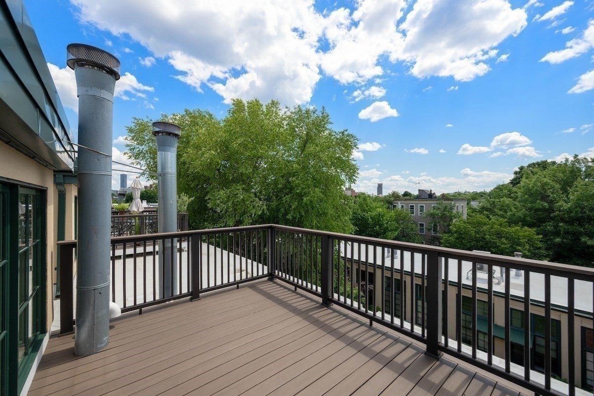 155 Brookline St #8, Cambridge, MA Photo #31
