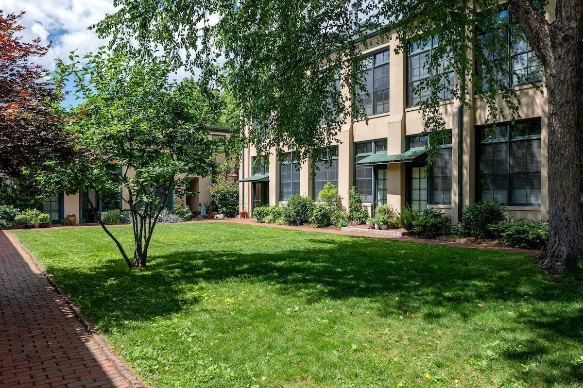 155 Brookline St 8
