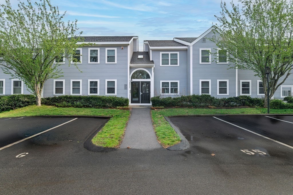 403 Tuckers Ln 403