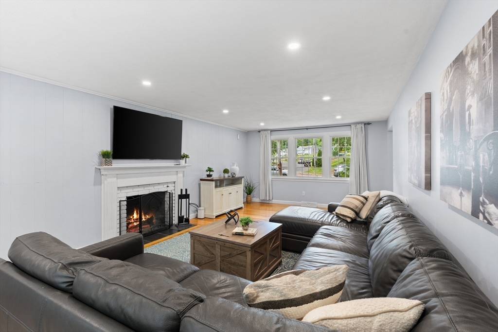 59 Jodie Rd