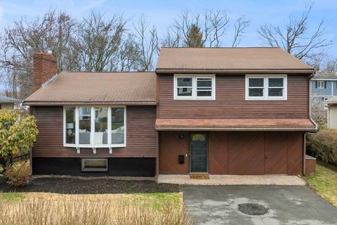 78 Bayview Rd Marblehead MA 01945