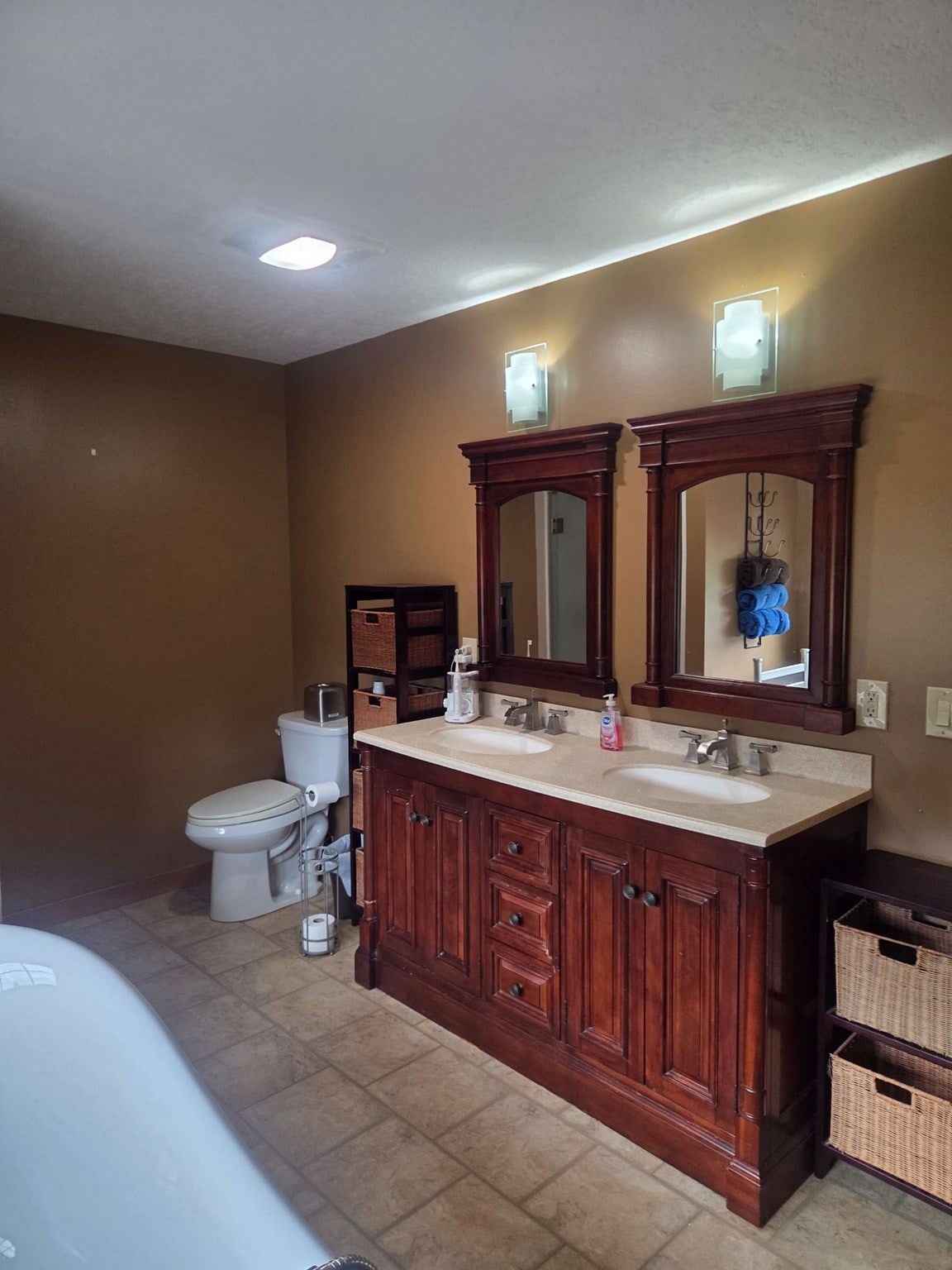 307 Chicopee St, Granby, MA Photo #6