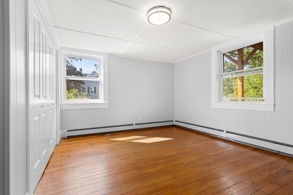 129 Friend St
