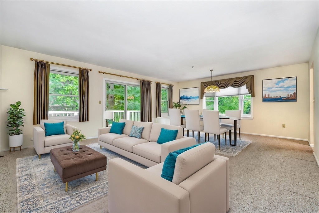 501 Lexington St 105